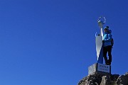Sul CORNO ZUCCONE, guardiano della Val Taleggio, il 27 aprile 2016 - FOTOGALLERY